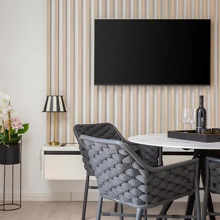 La Apartment Promajna